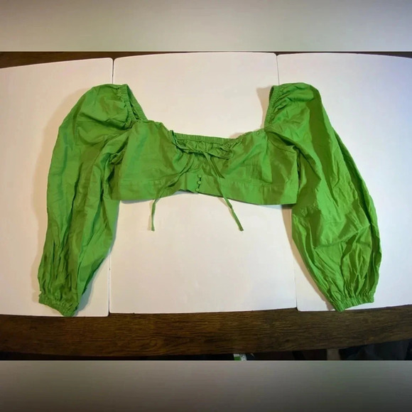 Unknown Brand Half Sleeve Green Crop Top B6 - Picture 2 of 4